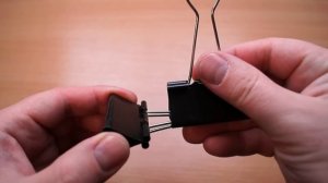 Подставка для смартфона из канцелярских зажимов