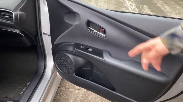 Топовая версия Toyota Prius 2016 год. Осмотр после получения с манхейма. Флорида