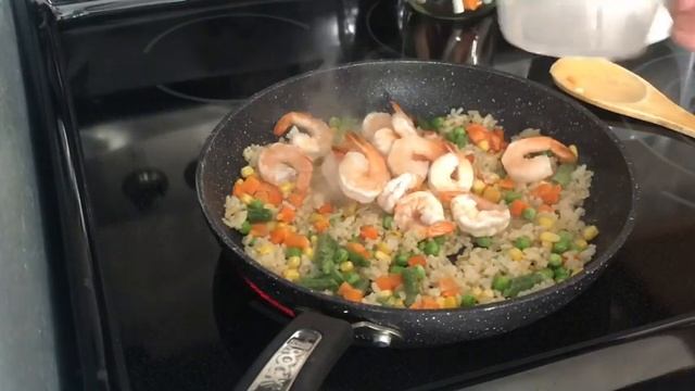 Shrimp fried rice - Cook with me - MyWW - WW - Weight Watchers смотреть онлайн
