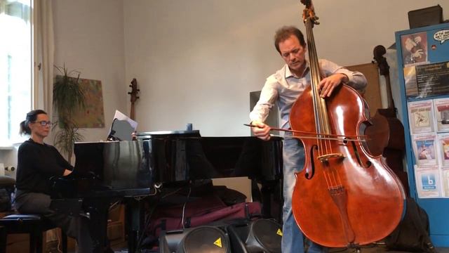 van Goens, "Scherzo" (Michael Wolf/bass, Zsuzsa Balint/piano) смотреть онлайн