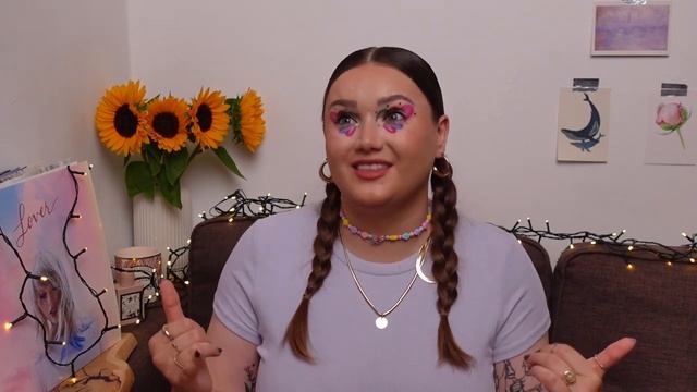 С женщинами дружить нельзя? Есть ли правда в стереотипах о женской дружбе смотреть онлайн