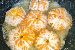 Пирог с мандаринами на сковороде / Быстрый рецепт / Папа На Кухне