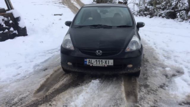 Honda Fit 4x4 смотреть онлайн