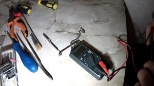 Если любой тостер включается и нагревается, но не выбрасывает тост?! Простой ремонт.