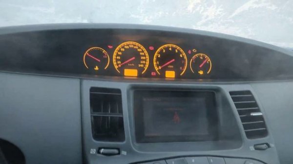 Nissan Primera P12 заводится в -25° мороза