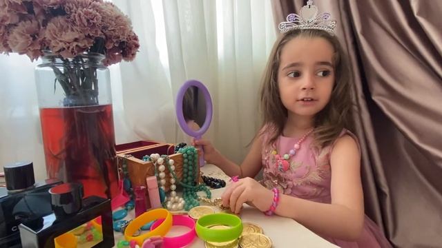 Сказка о спящей царевне и о семи богатырях. Лейла Эмирбекова стихи смотреть онлайн