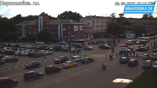 ДТП Ивантеевка. Перевернулось такси 060717. Камера 1 смотреть онлайн