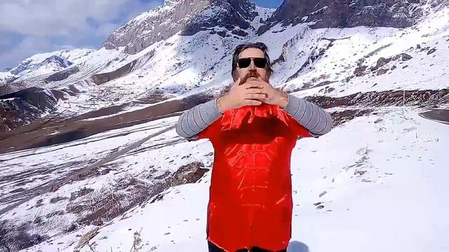 Солнечная зарядка на вершине Кавказа смотреть онлайн