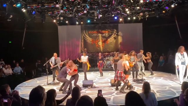 Dance Emph '22 Rock of Ages Encore with Constantine Maroulis смотреть онлайн