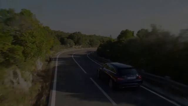 BMW 3 Series Touring vs Mercedes CLA Shooting Brake смотреть онлайн