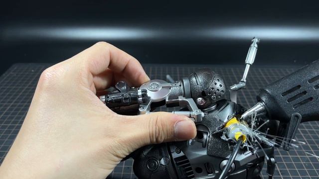 How to make Iron Man VS Monger LED Custom Diorama / ZD Toys смотреть онлайн