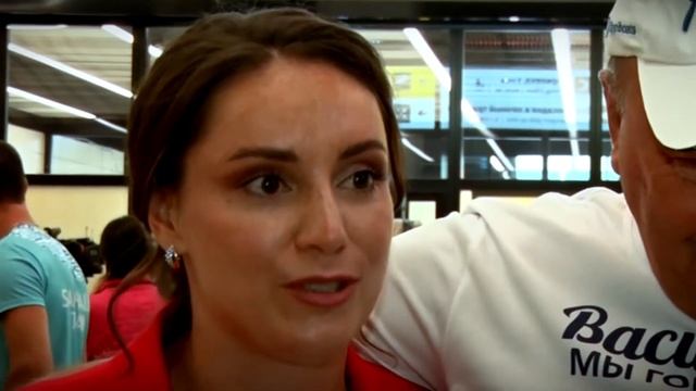 Делегация от Тверской области встретила в Москве серебряного призёра игр в Токио Василису Степанову смотреть онлайн