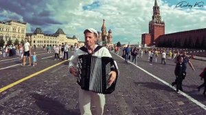 Деревенский виртуоз покоряет столицу  Андрей Кир шагает по Москве hInR VNKN6c