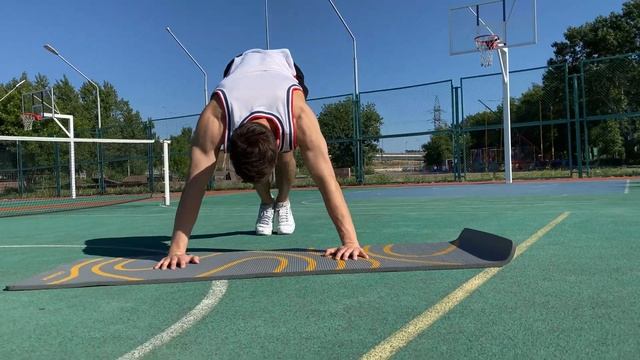 Отжимания уголком - техника выполнения смотреть онлайн