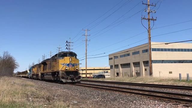 Красивые Тепловозы в Соединенных Штатах Америки. Железная дорога США Грузовой поезд смотреть онлайн
