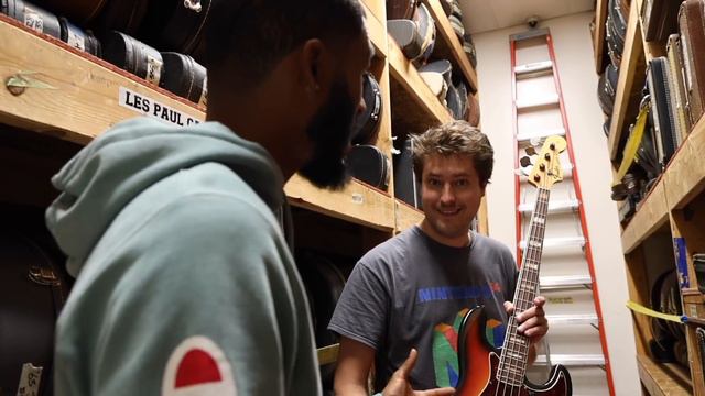 Guitar of the Day: 1969 Fender Jazz Bass | Special Guest: Rob Gueringer смотреть онлайн