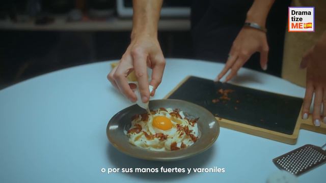 MI FAMILIA ME VENDIÓ A UN MILLONARIO смотреть онлайн