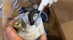 Не заводится Рено Меган 2 1.6. Замена бензонасоса с ВАЗ 2112