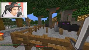 СУМАСШЕДШИЙ ЖИРАФ В МАЙНКРАФТЕ НАПА МЕНЯ! ТРДАЕТ НАОЛЛИНГ НУБА!, Кови.