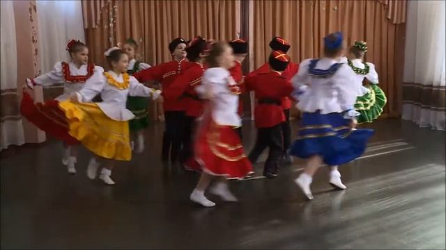 ДОУ 42 Русский народный танец Ой, при лужку, при лужке смотреть онлайн