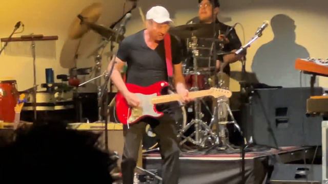 Jerry Harrison & Adrian Belew @ Tower Theater, OKC [9/12] смотреть онлайн