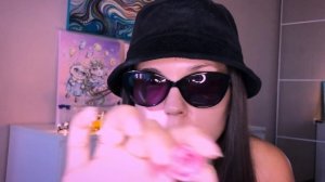 АСМР/ ASMR Быстрый макияж от детектива/ Неразборчивый шёпот/ Слюнявый пальчик