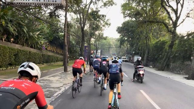 The BMX Anas makin menggila, Ratusan roadbike disalip di salasakahiji смотреть онлайн