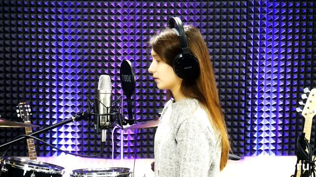 ЛИЗА ГАВРИЛОВА - ТАМ НЕТ МЕНЯ смотреть онлайн