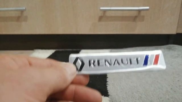 3D алюминевая эмблема Renault смотреть онлайн
