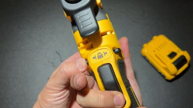 DEWALT DCS353NT MULTI TOOL 12V ยืม เครื่องมือมัลติทูลไร้แปรงถ่าน смотреть онлайн