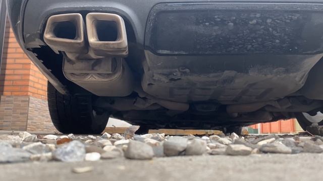 W221 S500 4.7 BiTurbo AMG Exhaust Cold Start