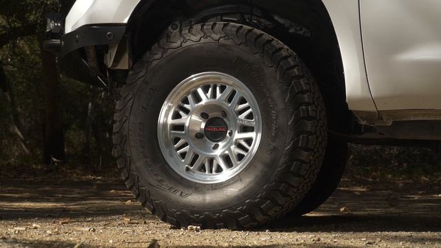 BAJA HQ Toyota Tundra | 451MC Ryno TR with a Splash of Red смотреть онлайн