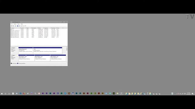 Windows 10 delete EFI partitions and format hard drives for Mac and PC смотреть онлайн
