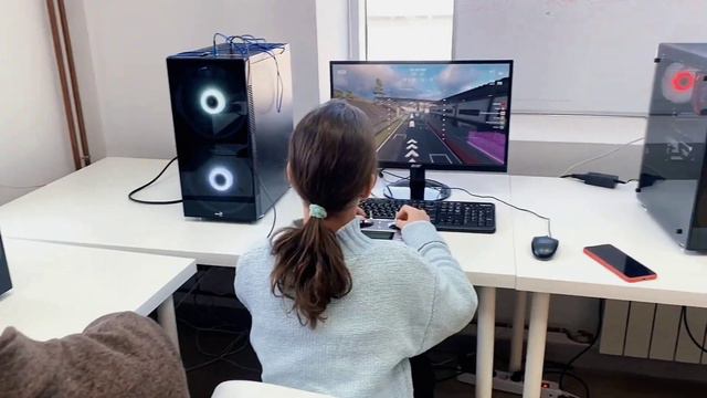 DIGITLAB: соревнования по спортивному пилотированию смотреть онлайн