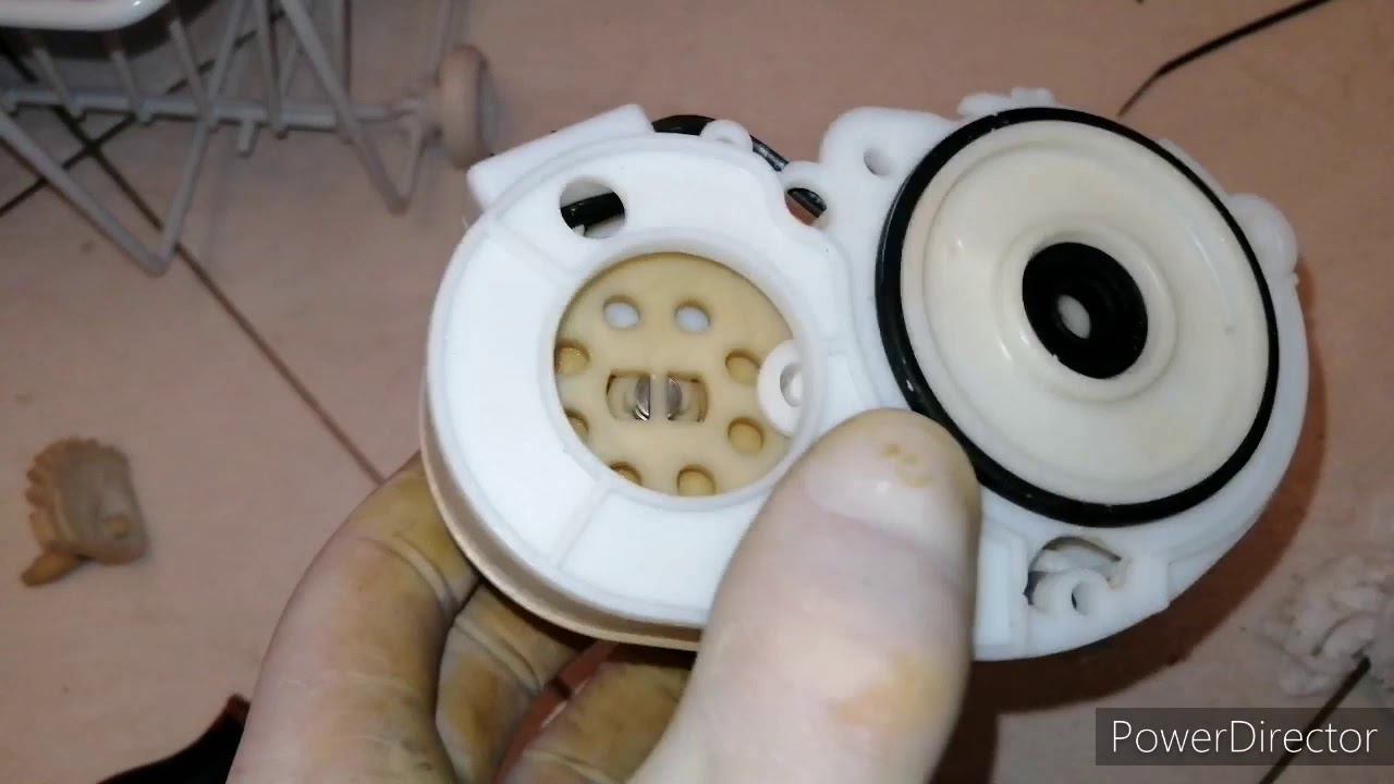 Посудомоечная машина Miele насос не выключается, протекла. смотреть онлайн