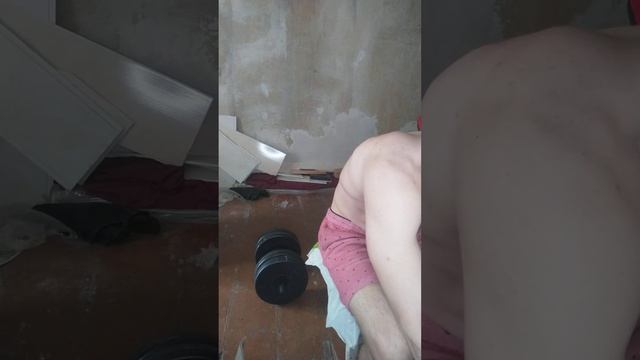 четвертый подход отжимания между гантелями лёжа 12.02.2023 смотреть онлайн