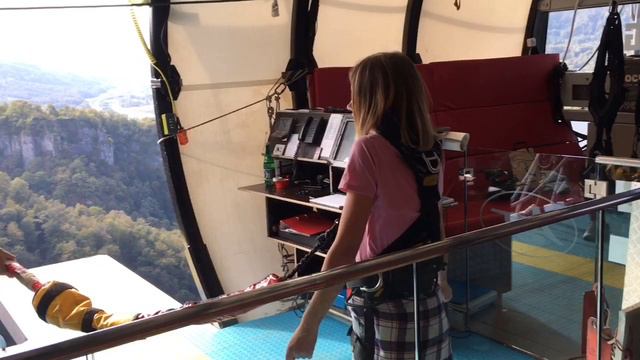 SkyPark и Skybridge в Сочи. Лучше не пробуйте.