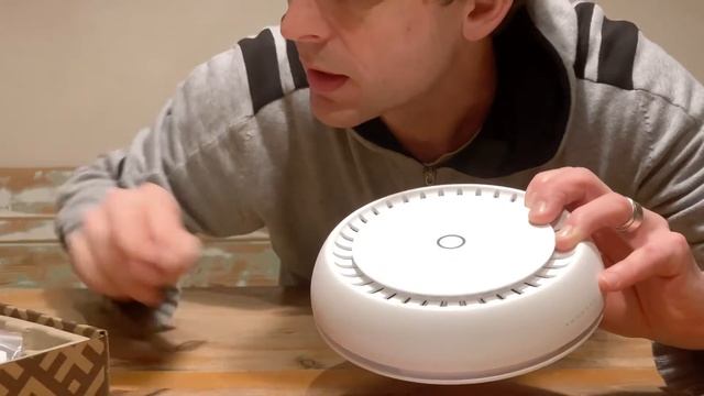 Tech: MikroTik cAP XL ac WiFi Access Point | First look and reaction. смотреть онлайн