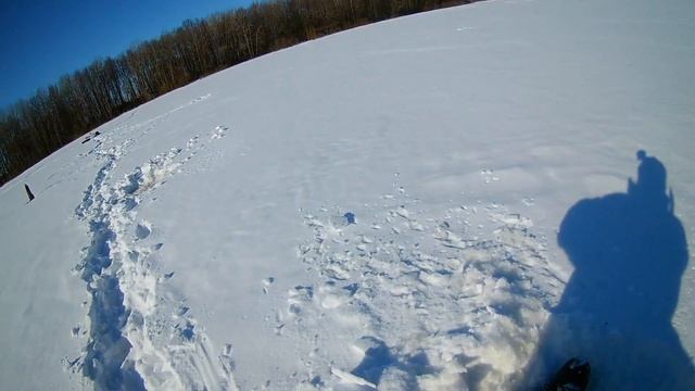 Плотва/красноперка по последнему льду, рыбалка на Волге. смотреть онлайн