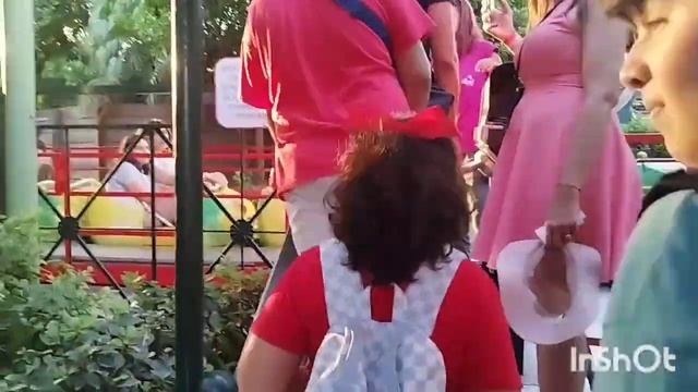 Allou fun park Athens смотреть онлайн