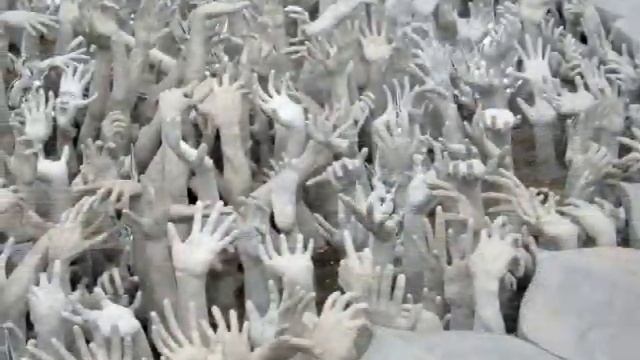 Photo Белый храм Ват Ронг Кхун смотреть онлайн