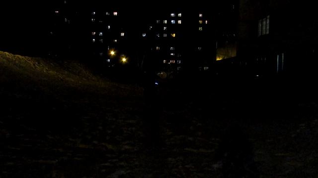 Тестирование светоотражающего браслета со светодиодом смотреть онлайн