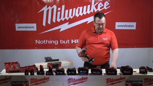 Milwaukee-akkuiskuporakone M12 FPD-0 смотреть онлайн