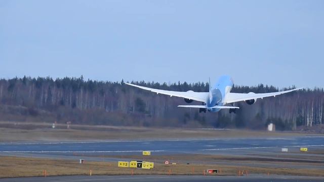 TUI, Boeing 787-9 Dreamliner & Boeing 737 MAX 8, Stockholm-Arlanda Airport смотреть онлайн