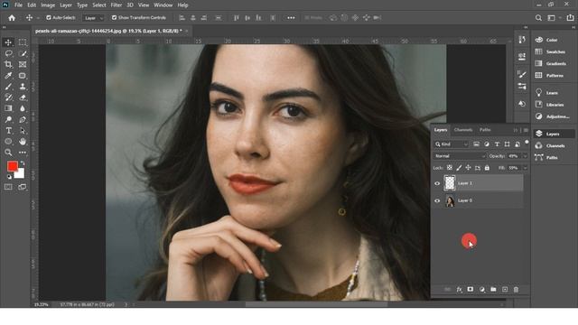 Some Superfast Ways to Auto-Repair Skin + Free Actions! - #Photoshop #tutorial смотреть онлайн
