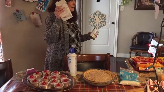 Рождество в Америке. Часть 1: Кто в чём приходит и что приносит смотреть онлайн