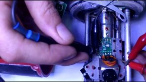 Лазерный уровень не включается, не светит. Ремонт стабилизатора