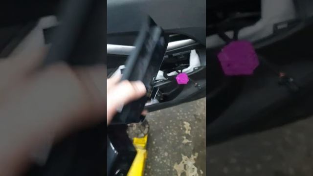 lada vesta блок управления стеклоподъемниками. замена кнопок местами мопомогает избежать заменыблок смотреть онлайн