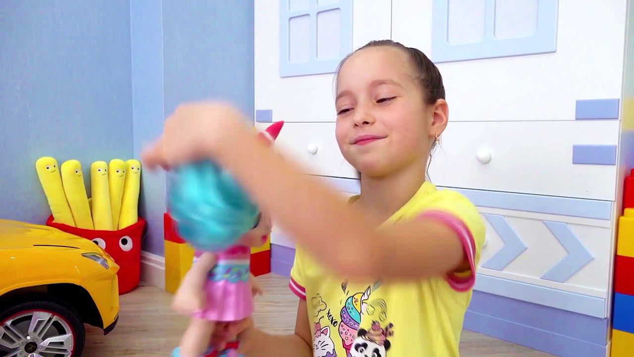 София и игра в Пол это лава челлендж! the floor is lava смотреть онлайн