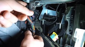 Как быстро снять блок комфорта на Фольксваген Кадди/VW Caddy